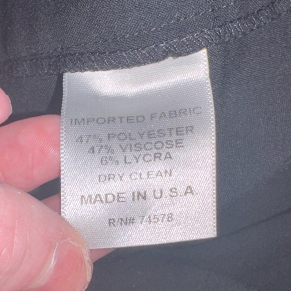 Cache Black Kick Flare Dress Pants - Chic and Flattering
Size 6 - Picture 3 of 11